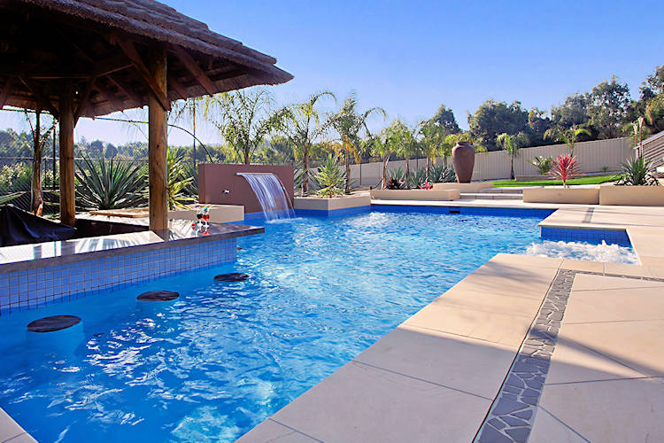 Top 10 Reasons to Engage with a Luxury Melbourne Pool Builder