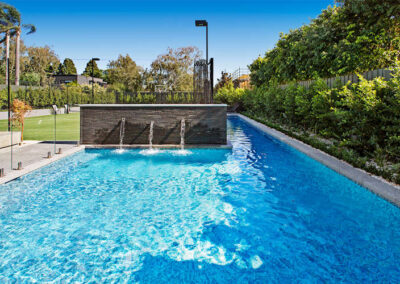Luxury swimming pool builder