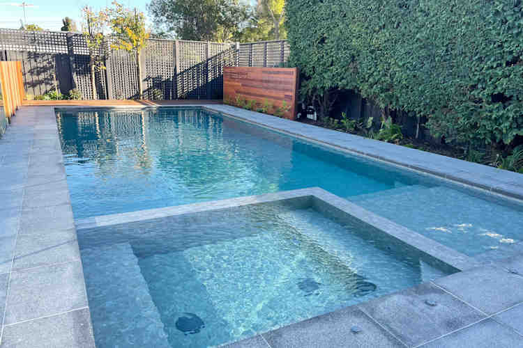 The Benefits of Choosing a Naked Freshwater Pool System