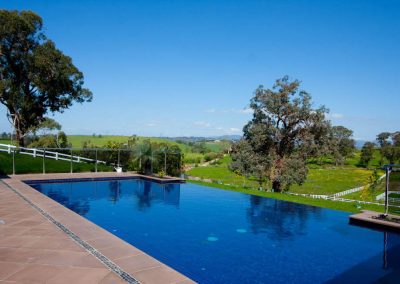 Advantages of having a custom designed concrete pool Melbourne